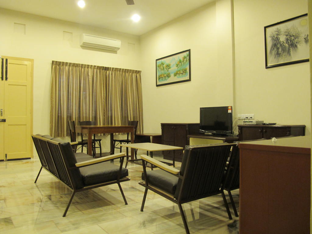 Vynn'S @ Banda Kaba Villa Malacca Room photo