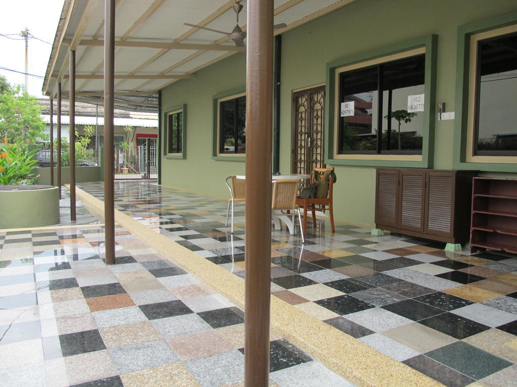 Vynn'S @ Banda Kaba Villa Malacca Room photo